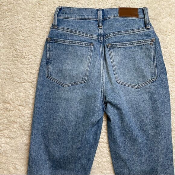 Madewell Distressed PVJ Straight jean in size 25 in Reinhart Wash - Picture 8 of 16